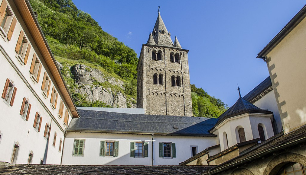 Abbaye de Saint-Maurice / ©Lcs74, CC BY-SA 4.0 Wikimedia Commons