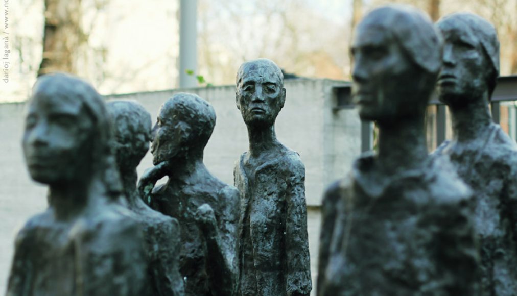 "Les victimes juives du fascisme", sculpture de Will Lammert présente au cimetière juif de Berlin © Flickr CC BY-NC-ND 2.0 / Dario-Jacopo Lagana "Les victimes juives du fascisme", sculpture de Will Lammert présente au cimetière juif de Berlin © Flickr CC BY-NC-ND 2.0 / Dario-Jacopo Lagana / "Les victimes juives du fascisme", sculpture de Will Lammert présente au cimetière juif de Berlin