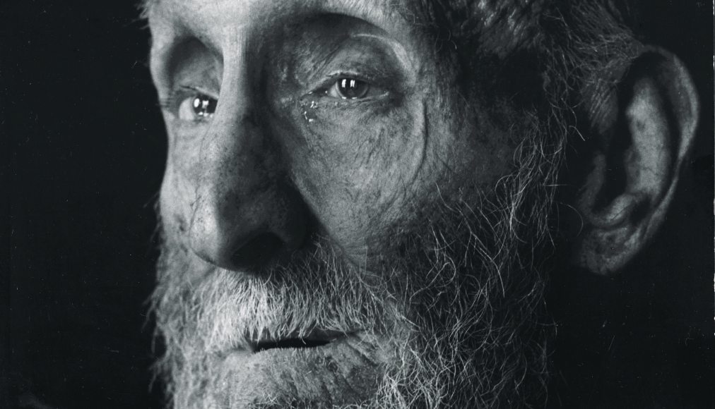 Portrait de L'Est et l'Ouest après la mort de Milet. Il est avec lui. Portrait de L'Est et l'Ouest après la mort de Milet. Il est avec lui. / © Marcel Imsand, Les Frères, éditions La Sarine, 1997