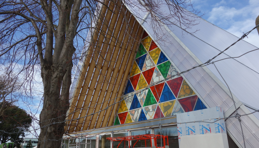 Une église en carton. Copyright Wikipedia. Une église en carton. Copyright Wikipedia. / Cathédrale de Christchurch, Nouvelle-Zélande
