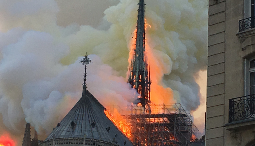 Incendie de Notre Dame Incendie de Notre Dame / CC(by-sa) Antoninnnnn, Wikimédias. Recadré.