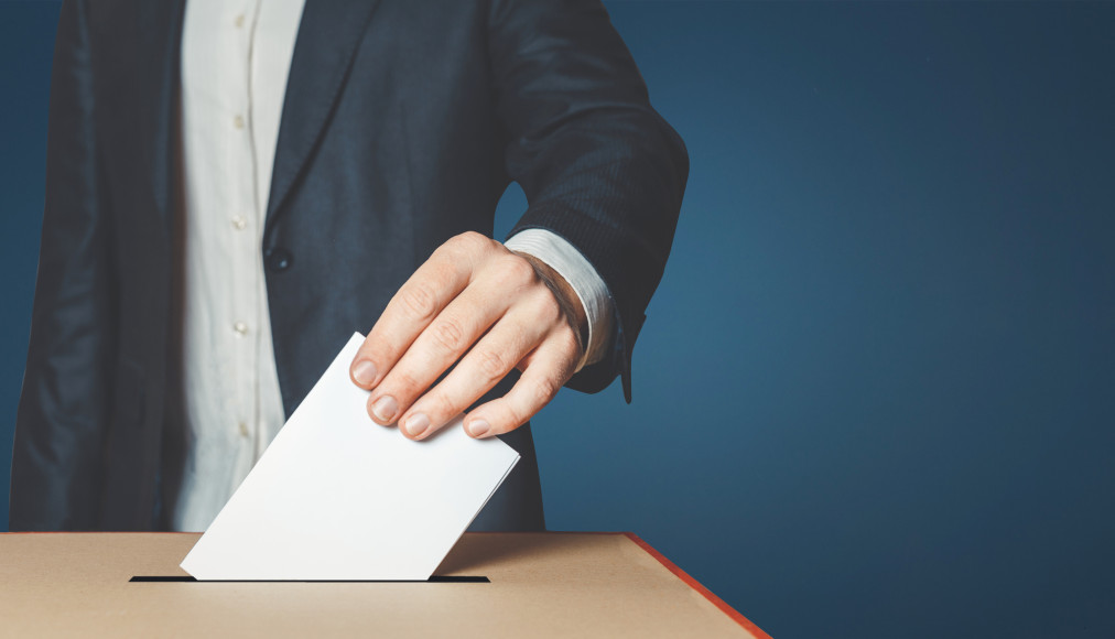 Quelle est la responsabilité de l’Église en politique? Quelle est la responsabilité de l’Église en politique? / Stock