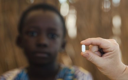 Pour les dirigeants religieux kenyans, il faut rendre les médicaments contre le VIH accessibles aux enfants. / ©Riccardo Lennart Niels Mayer/iStock
